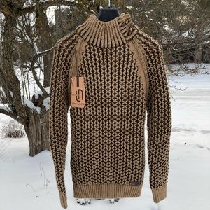 NWT Leif Nelson Men’s Small Turtleneck Sweater